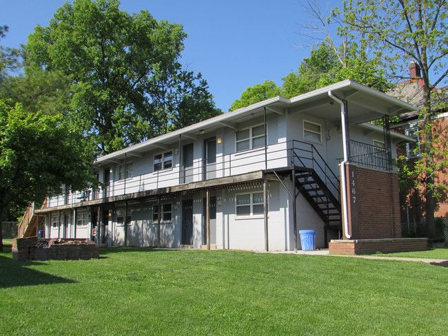 1475 E Mound St in Columbus, OH - Foto de edificio - Building Photo