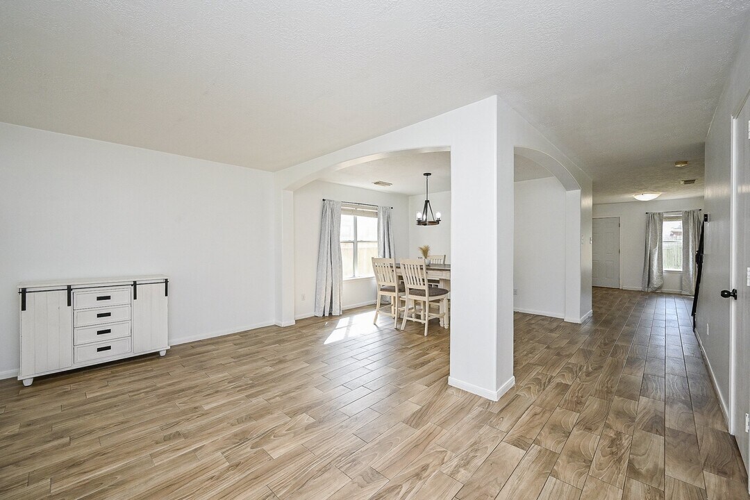 2534 Halstead Dr in Spring, TX - Building Photo