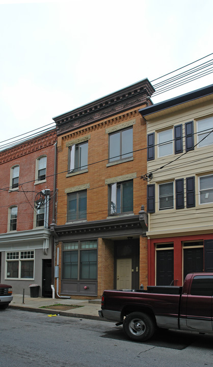 209 W 7th St in Wilmington, DE - Building Photo