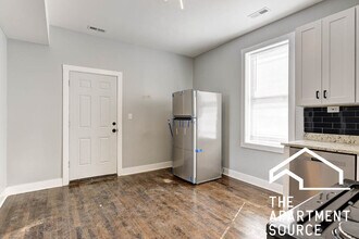 2935 N Lawndale Ave, Unit 3 in Chicago, IL - Building Photo - Building Photo