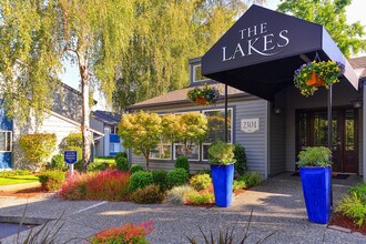 The Lakes at Fife in Fife, WA - Building Photo - Building Photo