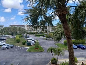 2903 Victoria Cir in Coconut Creek, FL - Building Photo - Building Photo