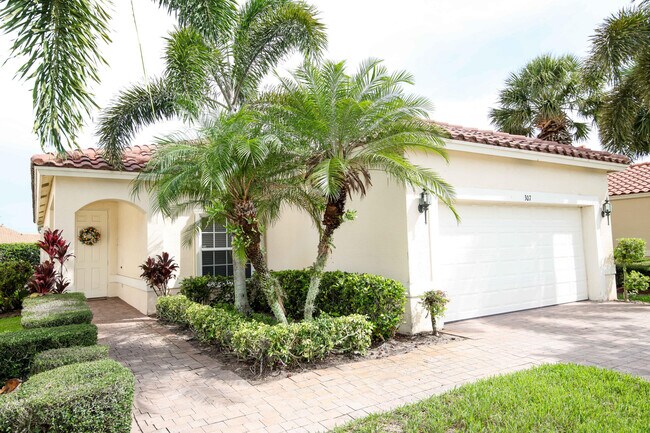 property at 307 NW Breezy Point Loop