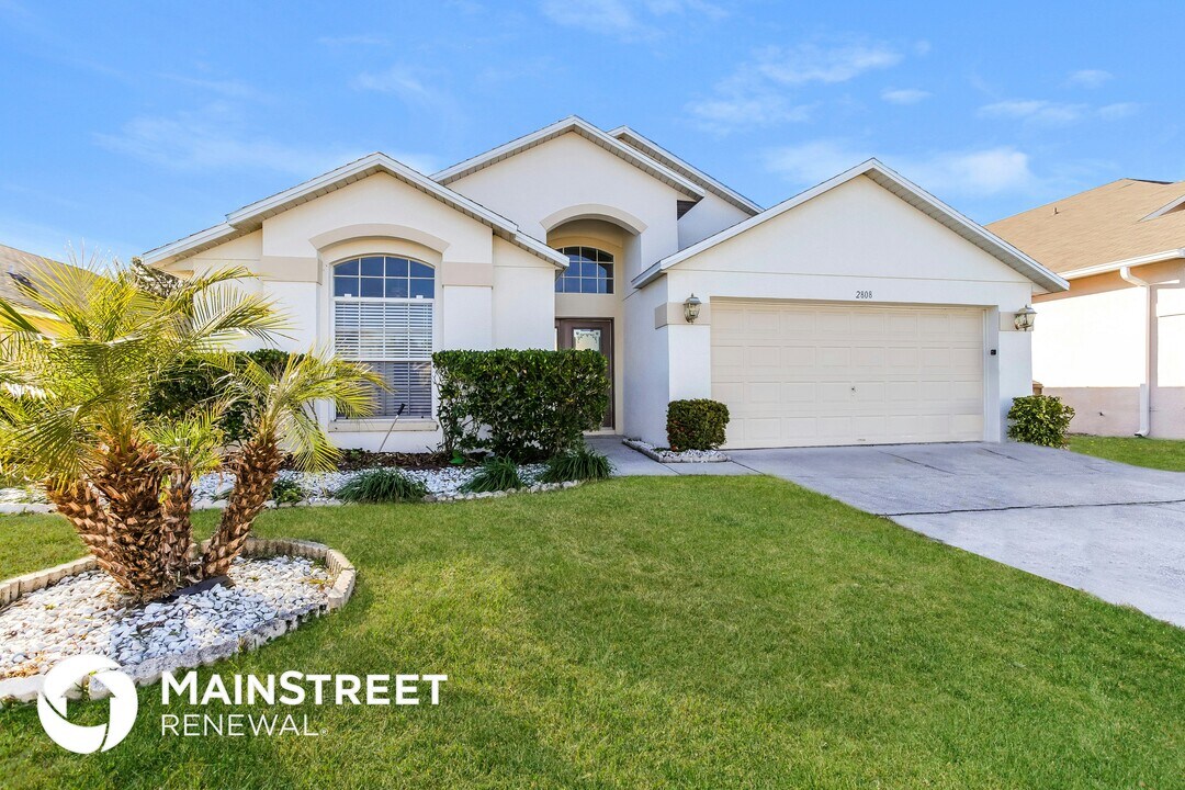 2808 Playing Otter Ct in Kissimmee, FL - Foto de edificio