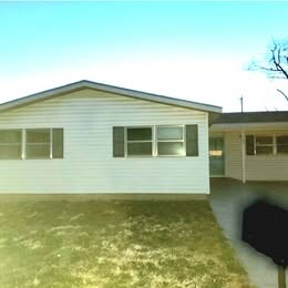 703 NW 7th St in Andrews, TX - Building Photo