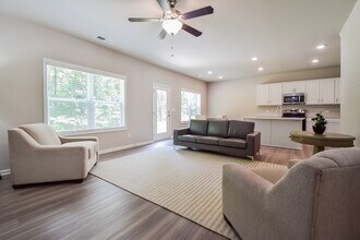 3229 Lilac Crk Trl in Gainesville, GA - Building Photo - Building Photo