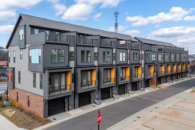 North End Terraces in Charlotte, NC - Building Photo - Building Photo