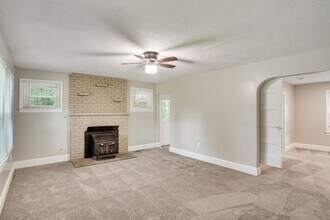 4617 Holly Ave in Fairfax, VA - Building Photo - Building Photo