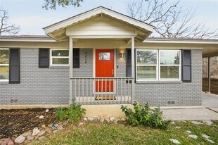 4810 Creekwood Rd in Austin, TX - Building Photo
