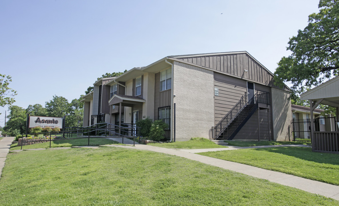 Asante Apartments in Dallas, TX - Building Photo