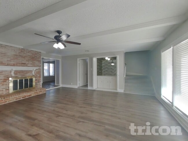 5523 Foresthaven Dr in Houston, TX - Building Photo - Building Photo