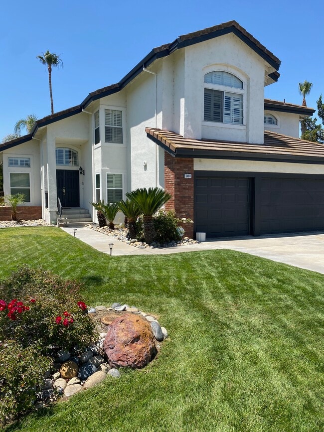 property at 5460 Azure Ct