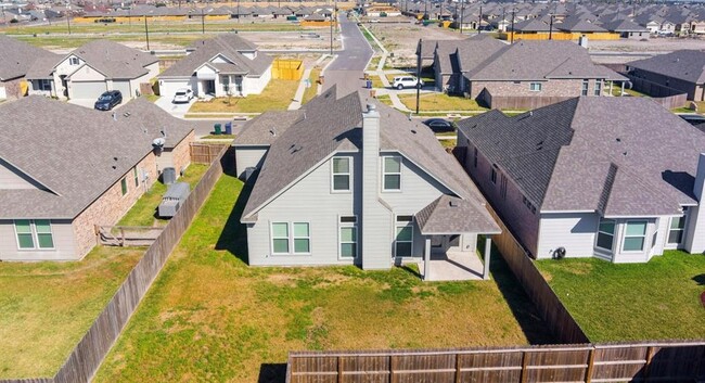 7633 Stampede Dr in Corpus Christi, TX - Building Photo - Building Photo