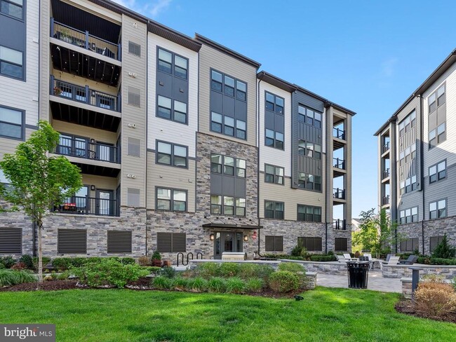 property at 12865 Mosaic Pk Wy