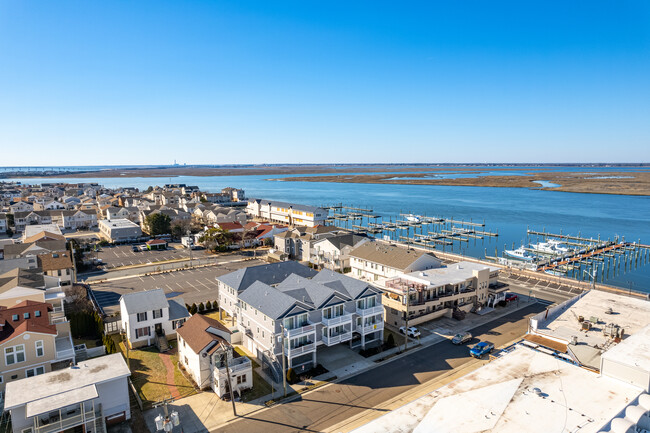 210 N Madison Ave in Margate City, NJ - Building Photo - Building Photo