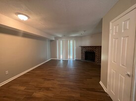 4933 Cotton Row NW in Huntsville, AL - Building Photo
