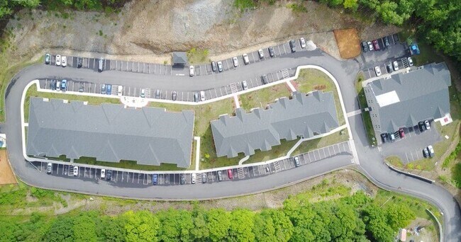 92 N Main St in West Boylston, MA - Building Photo - Building Photo