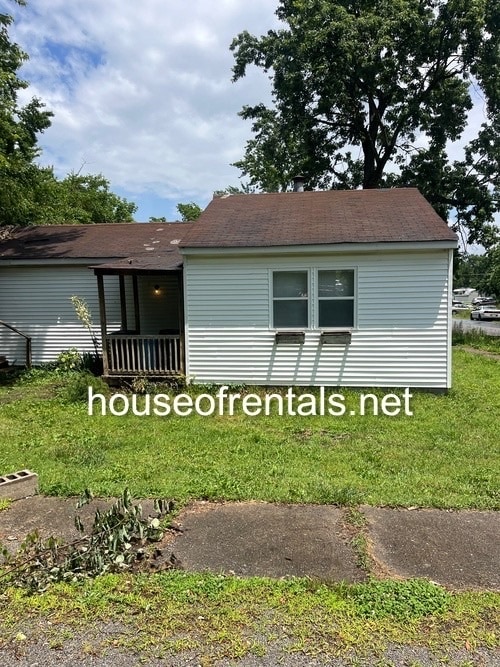 property at 1 C Ln