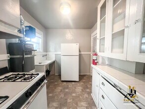 1708 16th St in Sacramento, CA - Foto de edificio - Building Photo