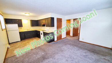 140 21st Ave SW-Unit -2 in Cedar Rapids, IA - Building Photo - Building Photo