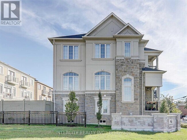 280 Oxford St in Richmond Hill, ON - Building Photo - Building Photo