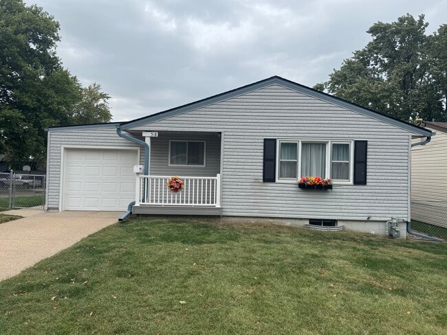 518 W Sherman St in Papillion, NE - Building Photo - Building Photo