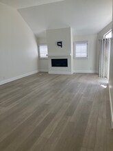 510 Island View Cir in Port Hueneme, CA - Building Photo - Building Photo