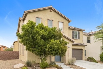 7194 Temecula Valley Ave in Las Vegas, NV - Foto de edificio - Building Photo