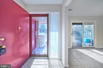 1904 Winterport Cluster in Reston, VA - Building Photo - Building Photo