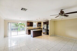 3800 SW 124th Ct in Miami, FL - Building Photo - Building Photo