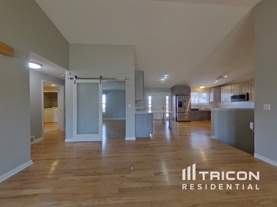 5960 S Tabor St in Littleton, CO - Building Photo