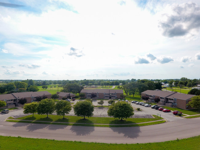 Maple Leaf Apartments in Union City, IN - Foto de edificio - Building Photo