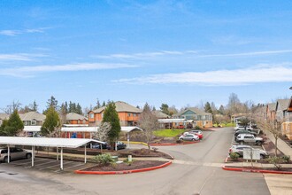 Zachary Park Apartments in Portland, OR - Foto de edificio - Building Photo