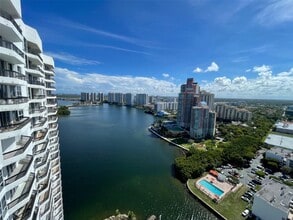 3530 Mystic Pointe Dr in Aventura, FL - Building Photo - Building Photo