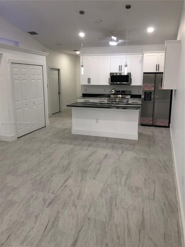 property at 4574 Golfview Blvd