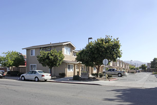 Jardines Del Monte Apartments