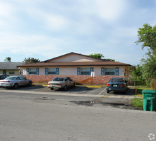 5816 NW 23rd St in Fort Lauderdale, FL - Foto de edificio - Building Photo