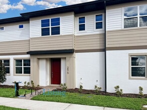 3875 Knotty Pne St in St. Cloud, FL - Building Photo - Building Photo