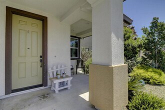 8013 Finchley Court in Vacaville, CA - Building Photo - Building Photo