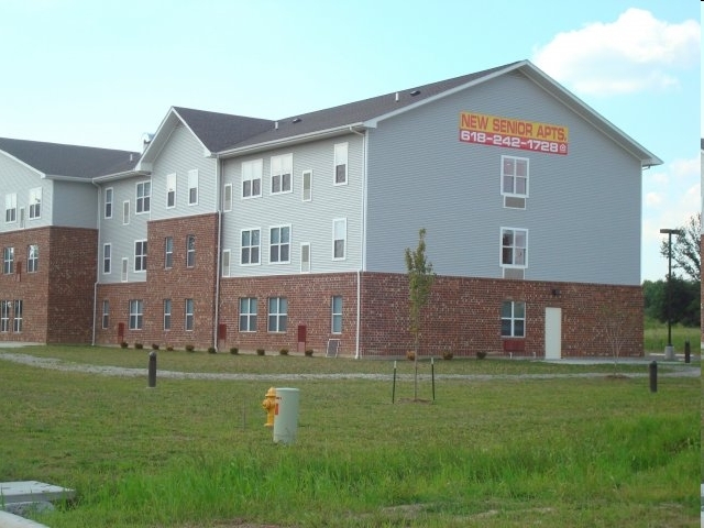 Heritage Landing 55+ Apartments in Mount Vernon, IL - Building Photo