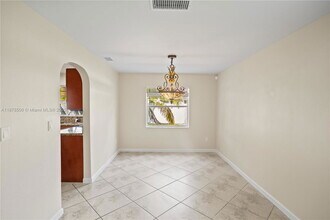 19257 NW 13th St in Pembroke Pines, FL - Building Photo - Building Photo