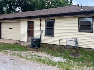 property at 125 E Neosho St