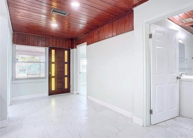 8 S Shell Rd in Debary, FL - Building Photo - Building Photo
