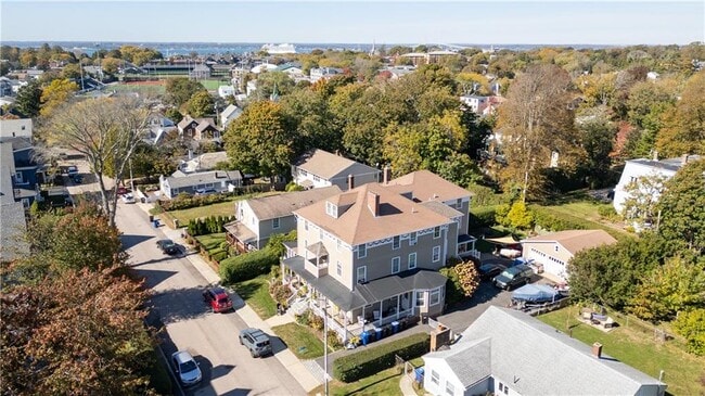 property at 14 Dresser St