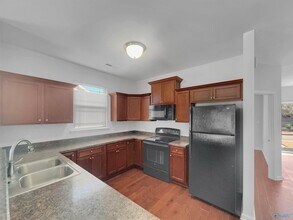 411 Prom Dr SW in Madison, AL - Building Photo - Building Photo