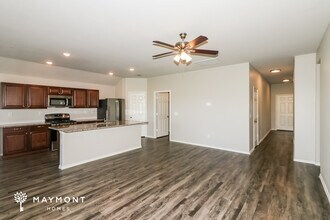 7407 Wolf Creek Ln, Unit 361-32 in Richmond, TX - Building Photo - Building Photo