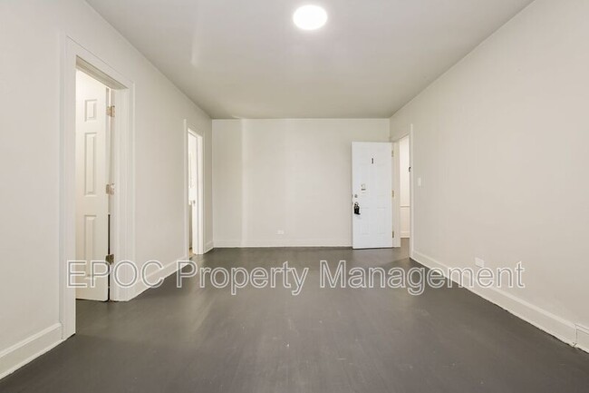 517 Willow St in Mount Airy, NC - Building Photo - Building Photo