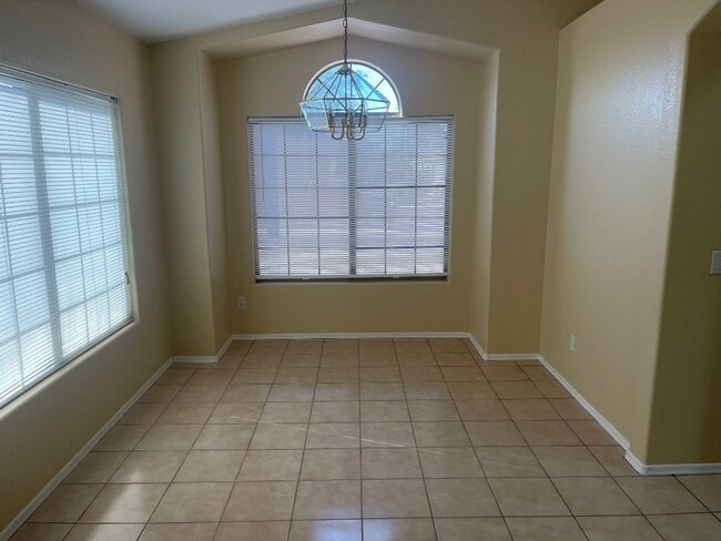 13225 W Desert Ln in Surprise, AZ - Building Photo - Building Photo