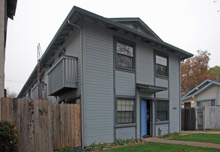 1323 W St in Sacramento, CA - Building Photo - Building Photo