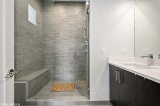 1459 W Fry St in Chicago, IL - Building Photo - Building Photo